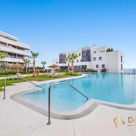 Con Jardin Y Piscina Privada En Higueron West * Fuengirola