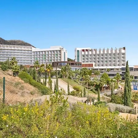 Con Jardin Y Piscina Privada En Higueron West Apartment Fuengirola