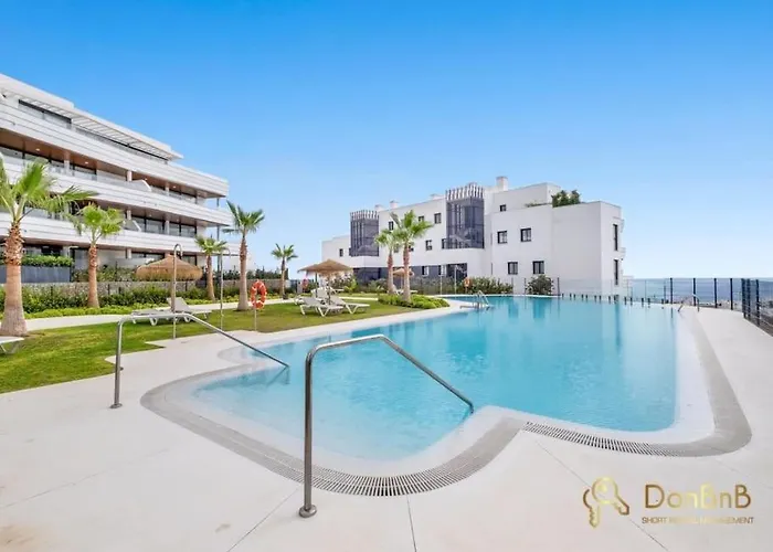 Con Jardin Y Piscina Privada En Higueron West * Fuengirola