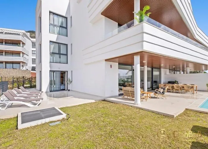 Con Jardin Y Piscina Privada En Higueron West Appartement Fuengirola