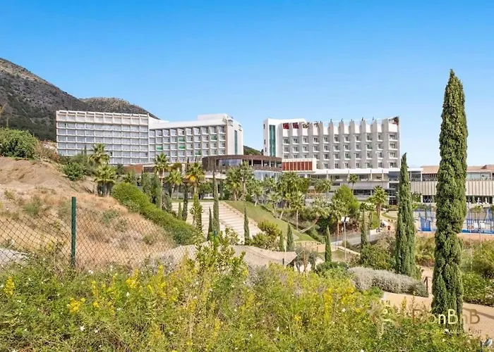 Con Jardin Y Piscina Privada En Higueron West Appartement Fuengirola